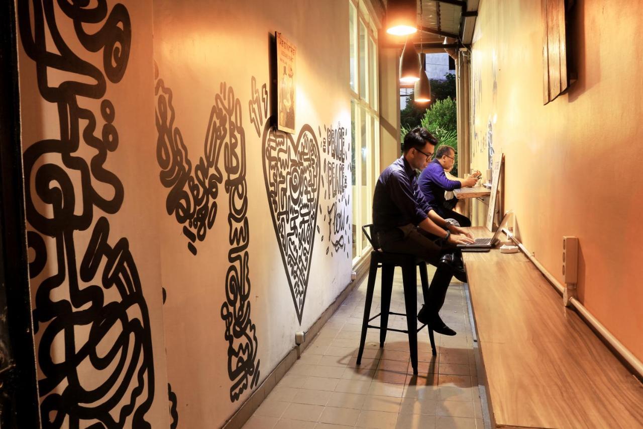 H Boutique Hotel Jogjakarta Джокьякарта Экстерьер фото