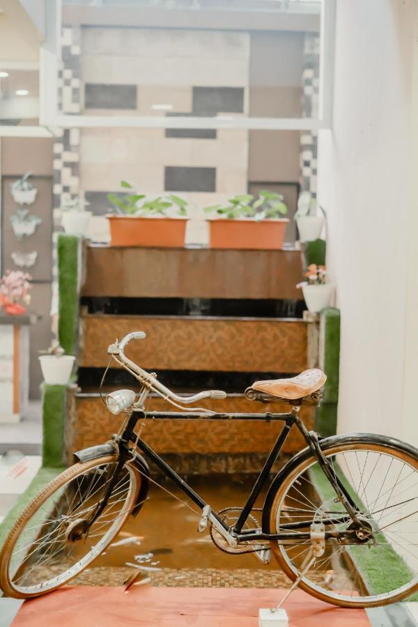 H Boutique Hotel Jogjakarta Джокьякарта Экстерьер фото